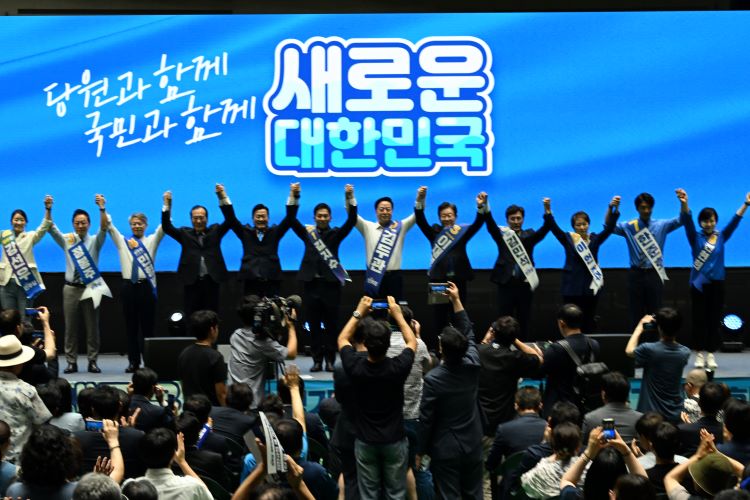 20일 오전 제주시 한라체육관에서 개최된 더불어민주당 전당대회 합동연설회 모습. 사진 강희만 기자.
