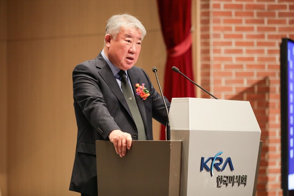 김우남 한국마사회장.